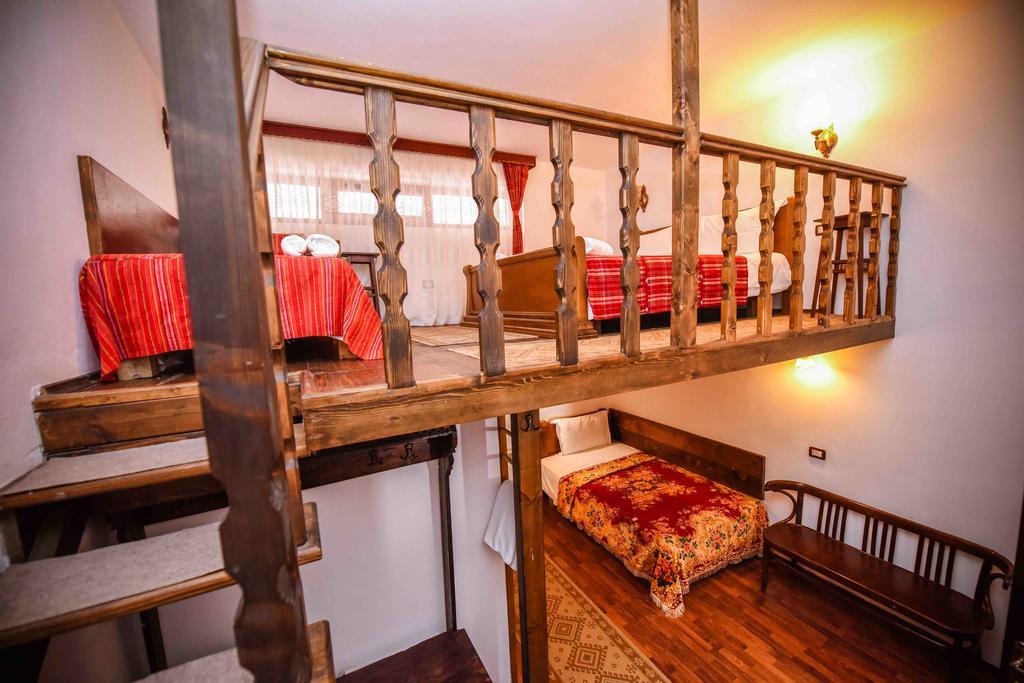 Tradita Hotel 4*