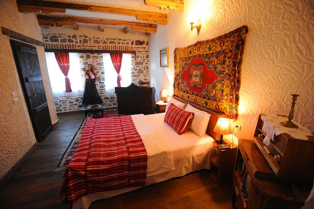 Tradita Hotel 4*